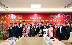 Kết nối hơi ấm quê hương tới những “Sứ giả hòa bình” đang làm nhiệm vụ tại các phái bộ xa xôi