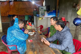 Quang Ngai Police assist American tourist lost in mountainous forest area