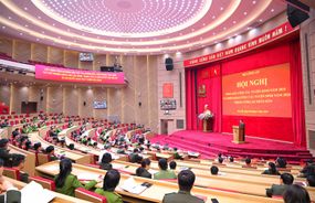 MPS reviews enrollment in public security schools