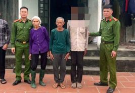 Thái Nguyên: Công an xã Tân Thành hỗ trợ đưa công dân có biểu hiện tâm thần đi lang thang về với gia đình