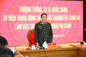 Thứ trưởng Lê Quốc Hùng đến thăm và làm việc với Học viện Chính trị Công an nhân dân
