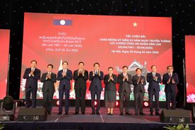 Tiếp tục vun đắp mối quan hệ bền chặt giữa Việt Nam và Lào