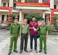 Ninh Binh police help foreign national recover lost property