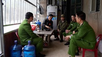 Thắp sáng niềm tin - hành trình trở về từ những lầm lỗi