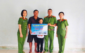 Đồng hành cùng học sinh khó khăn – Dấu ấn nhân văn của Công an xã Ngọk Bay, tỉnh Quảng Ngãi