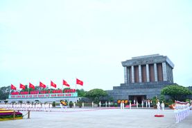 Đoàn đại biểu Đảng ủy Công an Trung ương, Bộ Công an vào Lăng viếng Chủ tịch Hồ Chí Minh