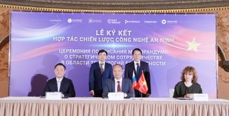 Minister Luong Tam Quang attends MoU signing ceremony with Russian technology partners