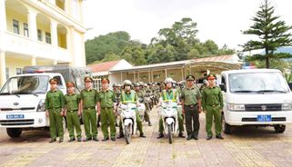 Công an các xã, phường, đặc khu trên địa bàn tỉnh Quảng Ngãi đồng loạt ra quân thực hiện Tháng hành động phòng, chống ma túy