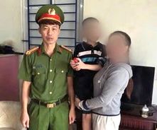 Kịp thời hỗ trợ cháu bé bị say nắng, lạc đường về với gia đình an toàn