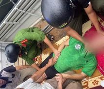 Công an xã Mường Xén, tỉnh Nghệ An kịp thời hỗ trợ, sơ cứu công dân gặp tình trạng nguy cấp