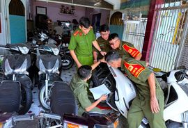 Công an TP Hồ Chí Minh khuyến cáo 6 hành vi dễ vi phạm và chế tài cần biết đối với doanh nghiệp, hộ kinh doanh trong hoạt động kinh doanh dịch vụ cầm đồ