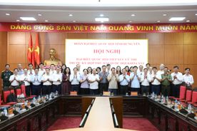 Bộ trưởng Lương Tam Quang tiếp xúc cử tri trước kỳ họp thứ hai, Quốc hội khóa XVI tại tỉnh Hưng Yên