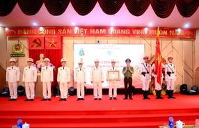 Cục Cảnh sát phòng cháy, chữa cháy và cứu nạn, cứu hộ đón nhận Huân chương Bảo vệ Tổ quốc hạng Nhất
