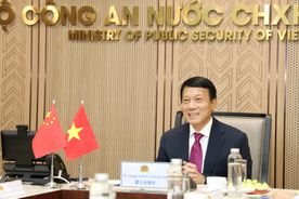 Bộ trưởng Lương Tam Quang điện đàm với Bộ trưởng Bộ Công an Trung Quốc