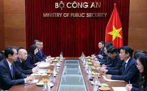 Vietnam, China further deepen security cooperation