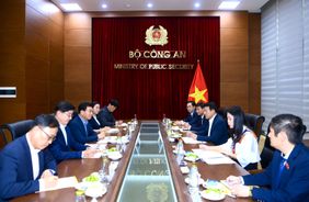 Minister Luong Tam Quang receives Chairman of Public Administration and Security Committee of South Korea’s National Assembly