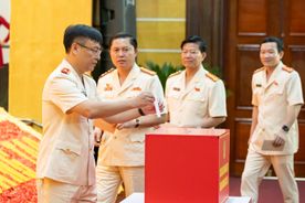 Công an tỉnh Quảng Trị quyên góp ủng hộ nhân dân Cu Ba