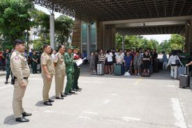 Tiếp nhận 79 công dân Việt Nam do cơ quan chức năng Campuchia trao trả