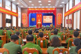 Lấy người dân, doanh nghiệp làm trung tâm để phục vụ ngày càng tốt hơn