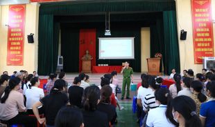 Tuyên truyền kiến thức về phòng, chống tội phạm trên địa bàn tỉnh Ninh Bình