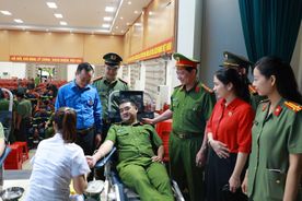 Gần 300 cán bộ, chiến sĩ Công an tỉnh Quảng Trị tham gia hiến máu tình nguyện
