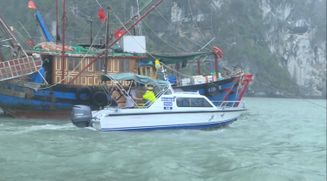 Quảng Ninh: Khẩn trương, tập trung rà soát, kêu gọi tàu thuyền về nơi tránh trú bão