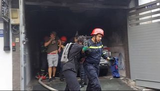 TP. Hồ Chí Minh: Cứu 06 người thoát khỏi vụ cháy xảy ra tại đường Lý Chính Thắng