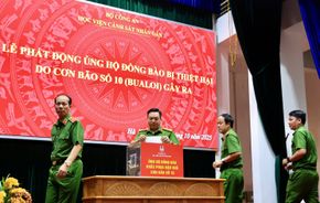 Học viện Cảnh sát nhân dân phát động ủng hộ Nhân dân bị thiệt hại do Bão số 10 (Bualoi)