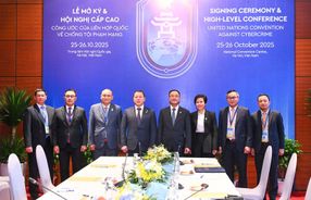 Thứ trưởng Phạm Thế Tùng tiếp xã giao Thứ trưởng Bộ Nội vụ Kazakhstan