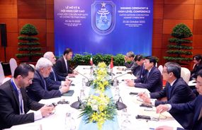 Thứ trưởng Bộ Ngoại giao Iran chào xã giao Bộ trưởng Lương Tam Quang