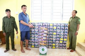 Đồng Nai: Công an xã bắt đối tượng buôn bán pháo nổ trái phép và tàng trữ ma túy