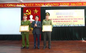 Khen thưởng các tập thể, cá nhân của Công an tỉnh Thái Nguyên có thành tích xuất sắc trong công tác hỗ trợ ứng phó cơn bão số 11