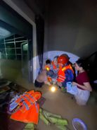 Công an Khánh Hòa nỗ lực cứu hộ, cứu trợ người dân trong tình hình mưa lũ