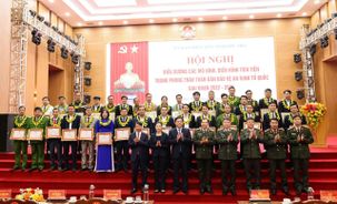 Xây dựng, duy trì và nhân rộng các mô hình, điển hình tiên tiến trong phong trào Toàn dân bảo vệ an ninh Tổ quốc trên địa bàn tỉnh Phú Thọ