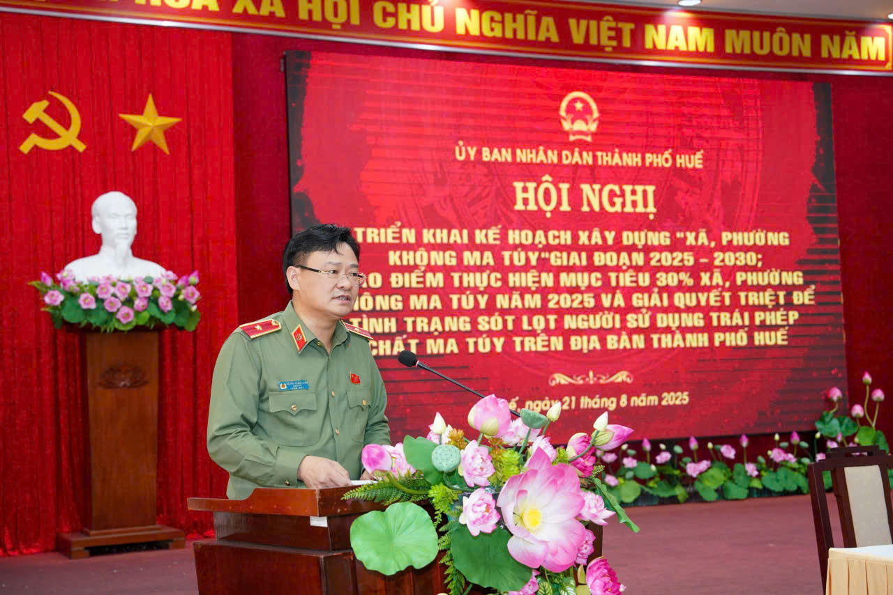 Ảnh 3 Đồng chí Thiếu tướng Nguyễn Thanh Tuấn - UVBTV Thành uỷ, Giám đốc Công an thành phố phát biểu tại Hội nghị..jpg