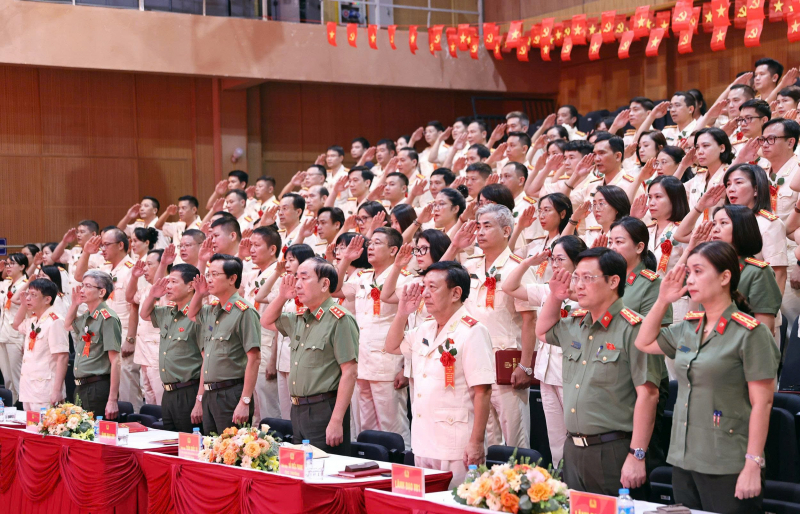 gen_h_z6953646228806_88d84c099b1-1756381965930.jpg