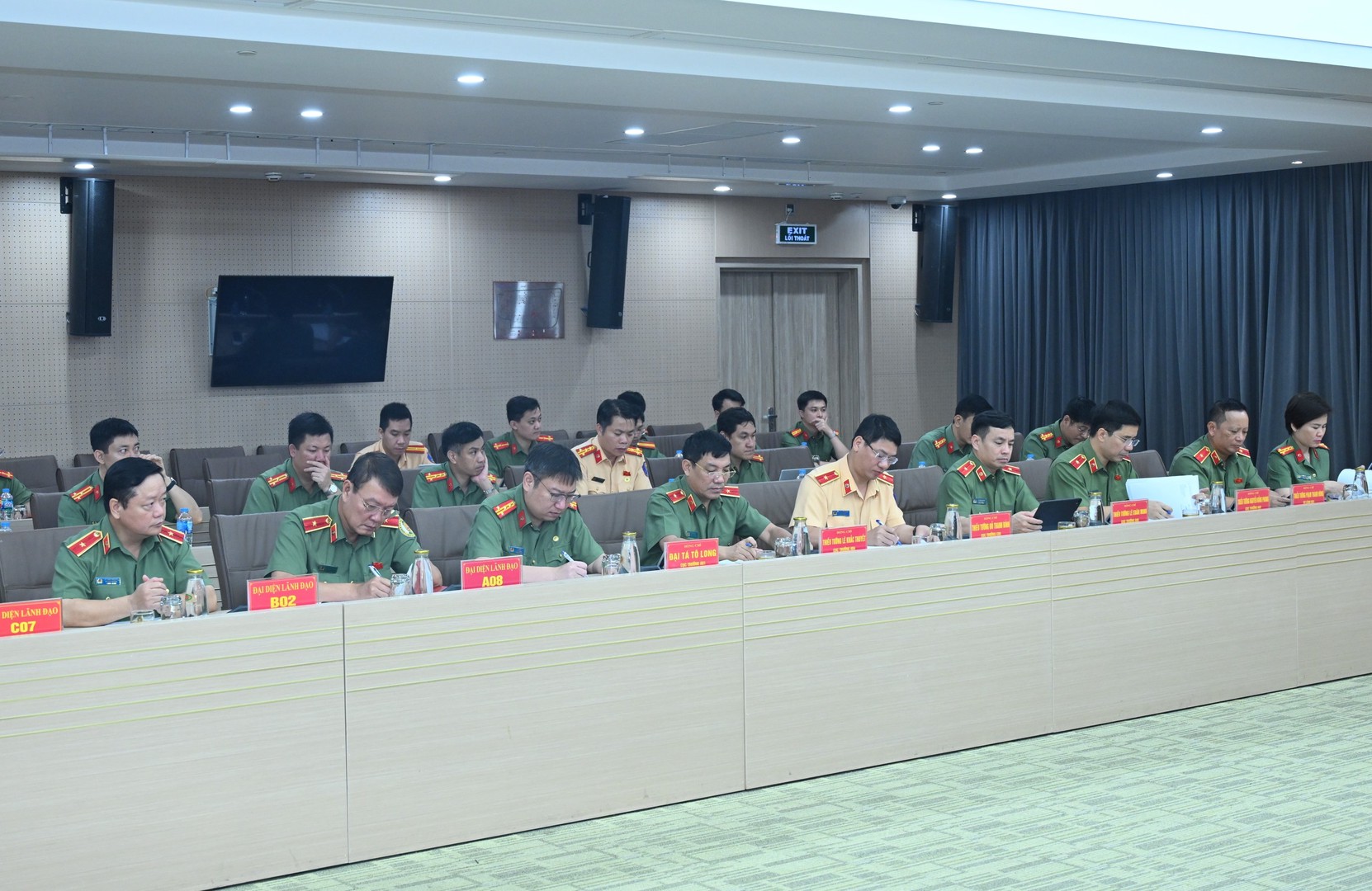 05_daibieu1.JPG