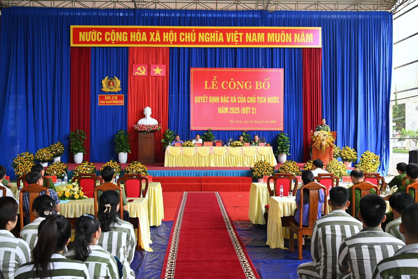 1 quang canh.JPG