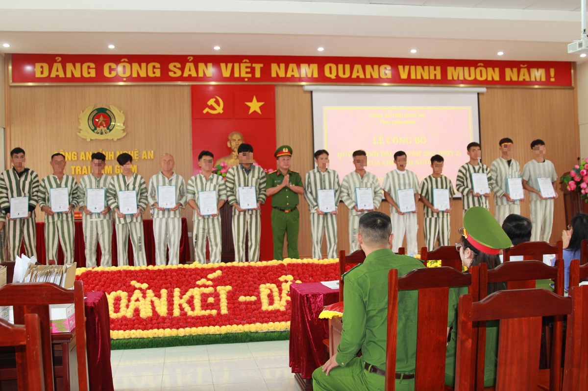 IMG_7379_censored.jpg