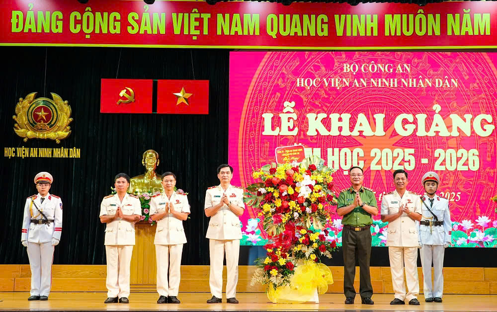 d7ab5af573ccf892a1dd7.jpg