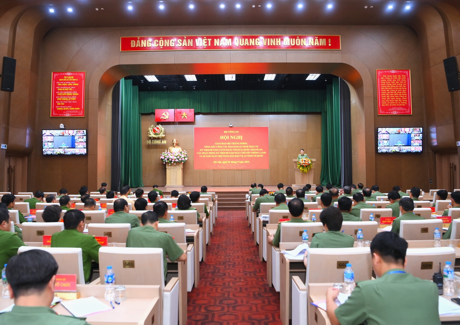 2 quang canh.jpg