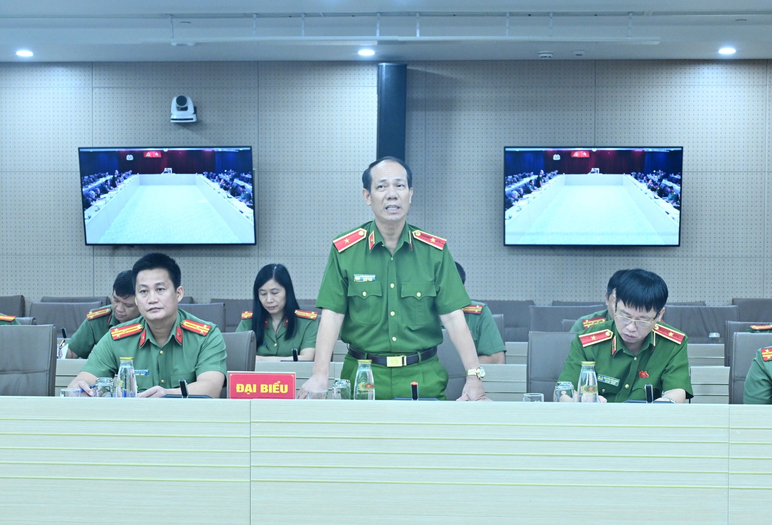 08_t01.JPG