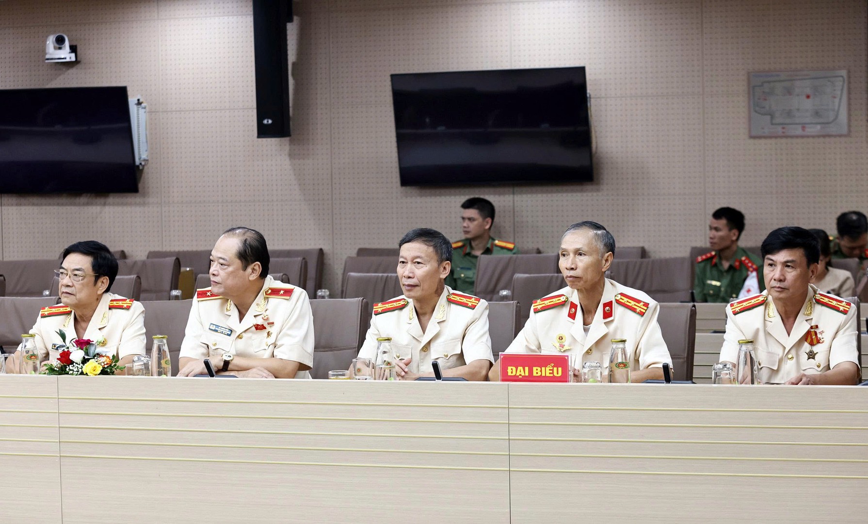 05_daibieu2.jpg