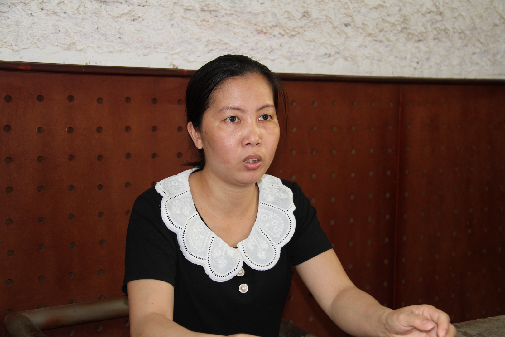 3. Lương Thị Sơn tại cơ quan điều tra.JPG