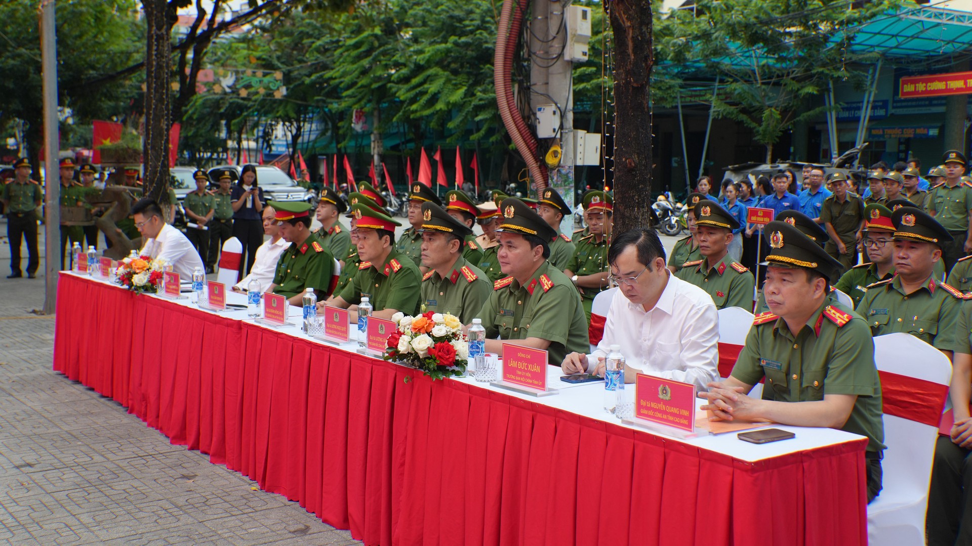 3. Đại biểu dự tại Lễ phát lệnh ra quân.JPG