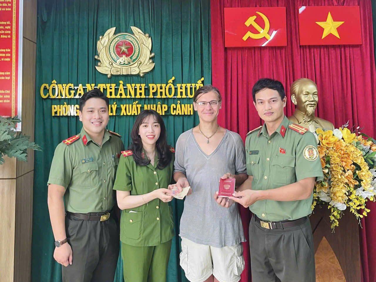 gen-h-Anh 1 phong quan ly xuat nhap canh.jpg