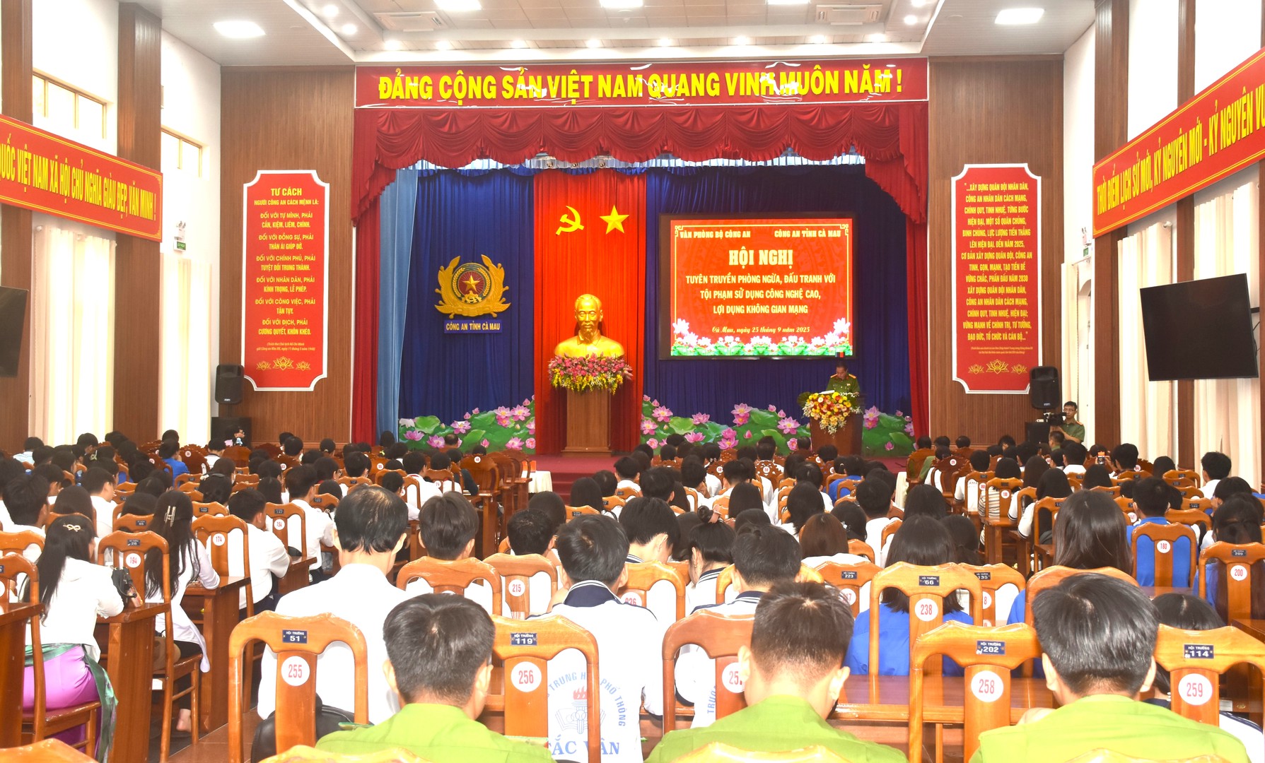 QUANG CẢNH HỘI NGHỊ (14).JPG