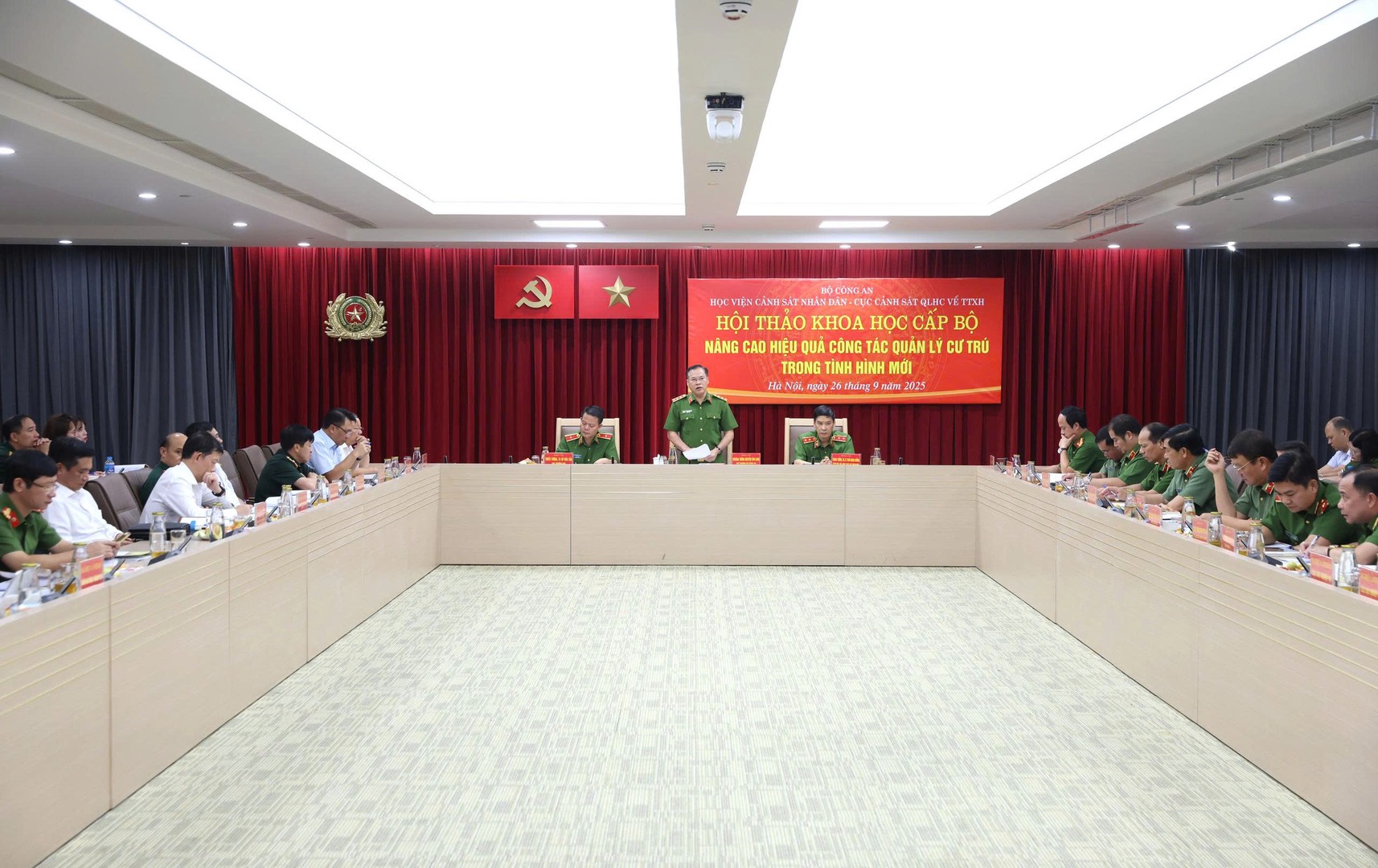 b81592be8c8006de5f91.jpg