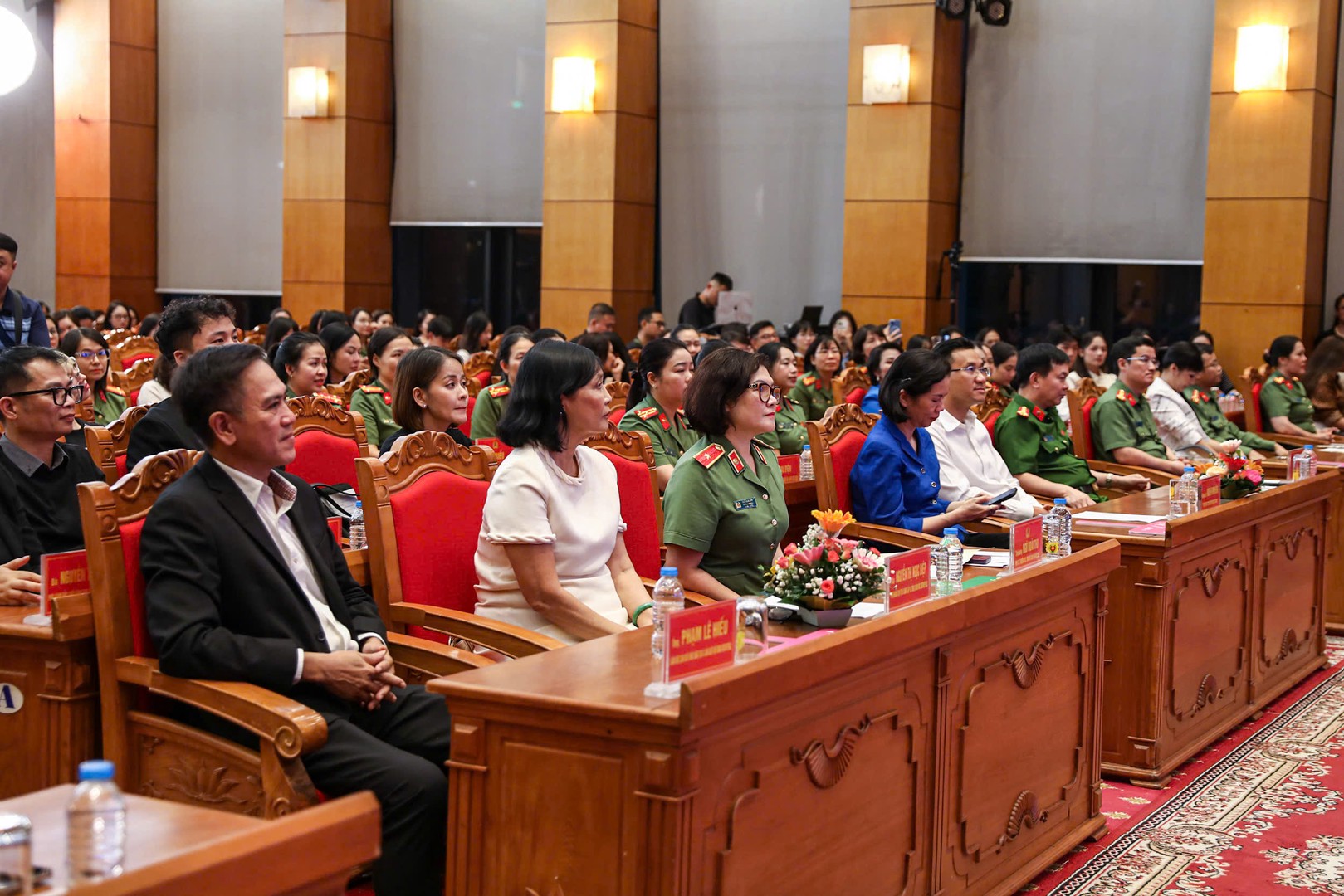 z7096169834522_cef6a95633698fb668ed3a279327d931.jpg