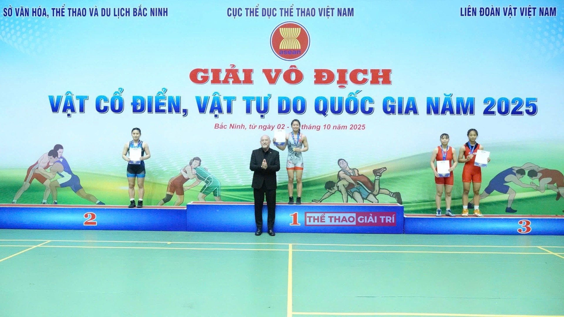 316c33151e00935eca11.jpg